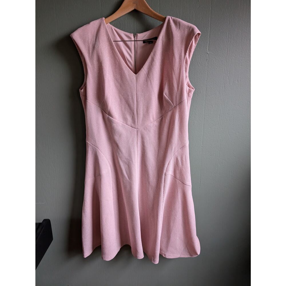 16 Roz & Ali Pink Dress